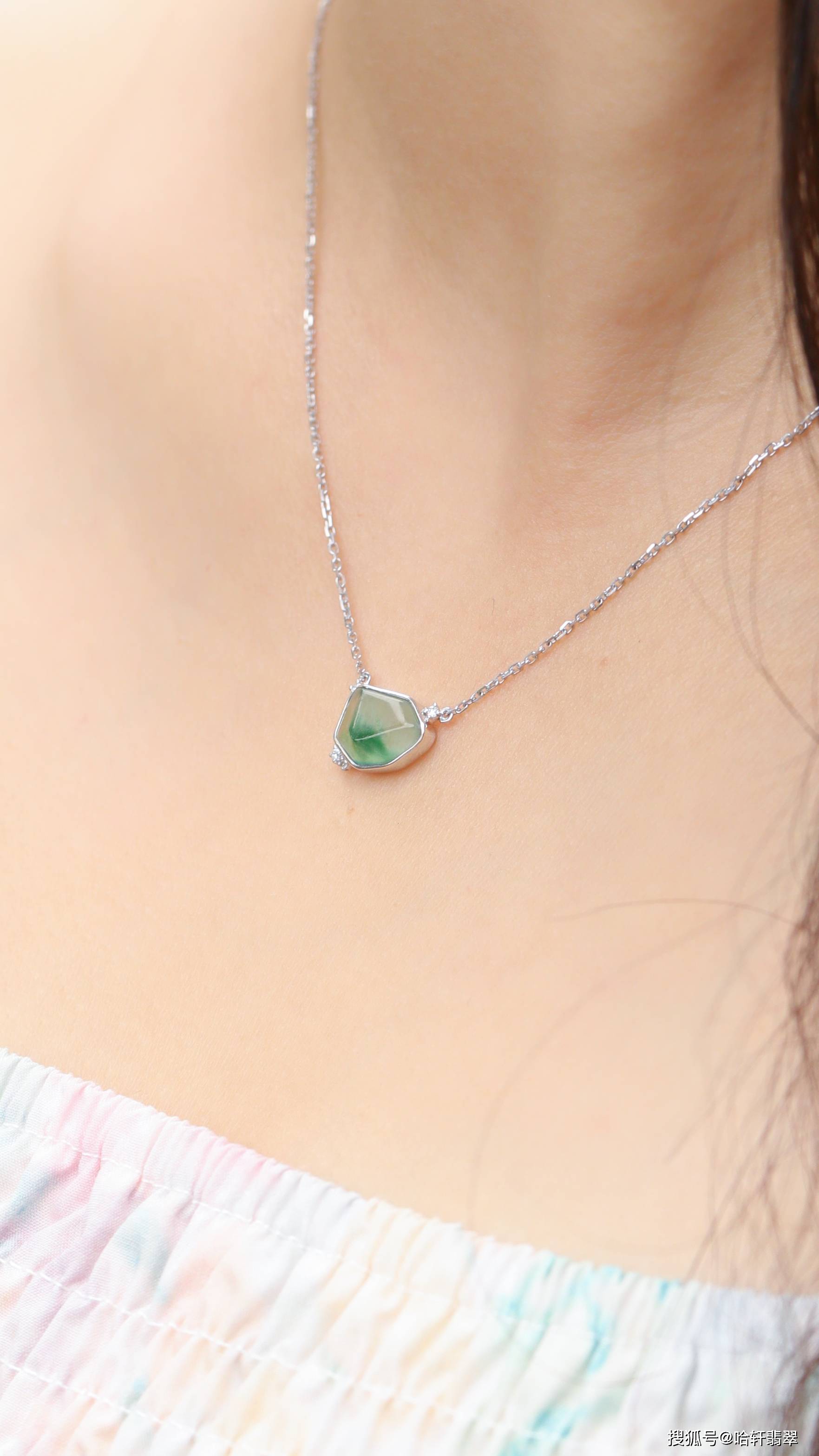 天然的“富貴包”，不做雕刻直接鑲嵌戴！