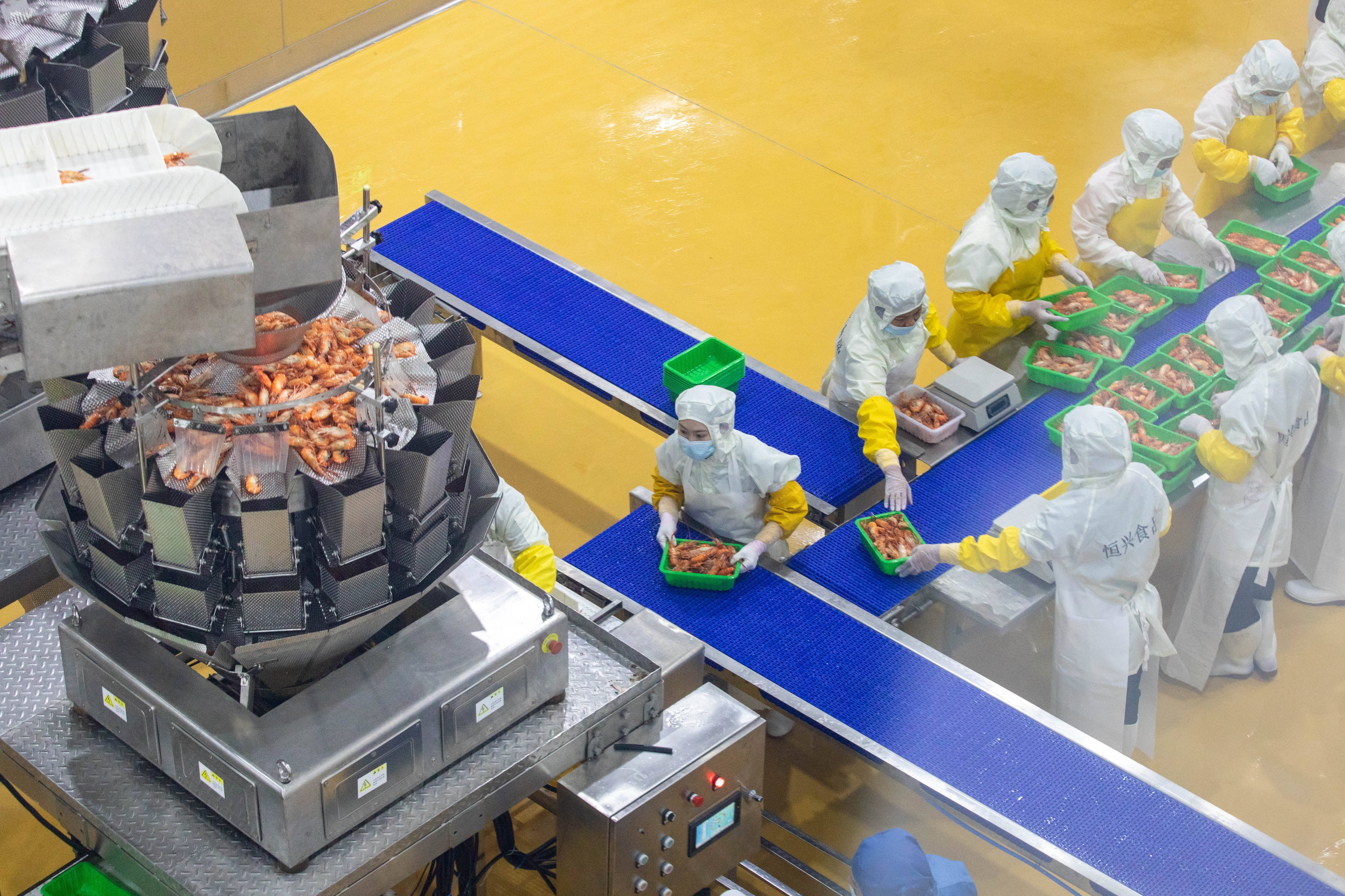 一鍵收藏這隻蝦的滿分吃法｜廣貨行天下·肇慶一桌菜