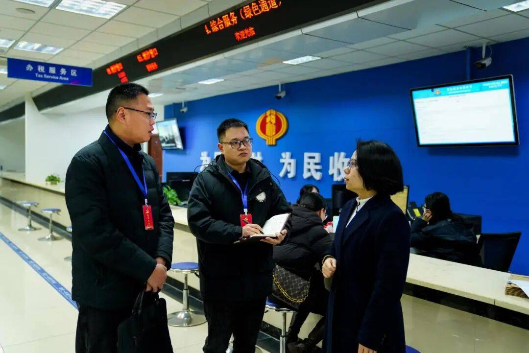 圖說紀事丨嚴查違規吃喝、“快遞送禮”等“節日病”