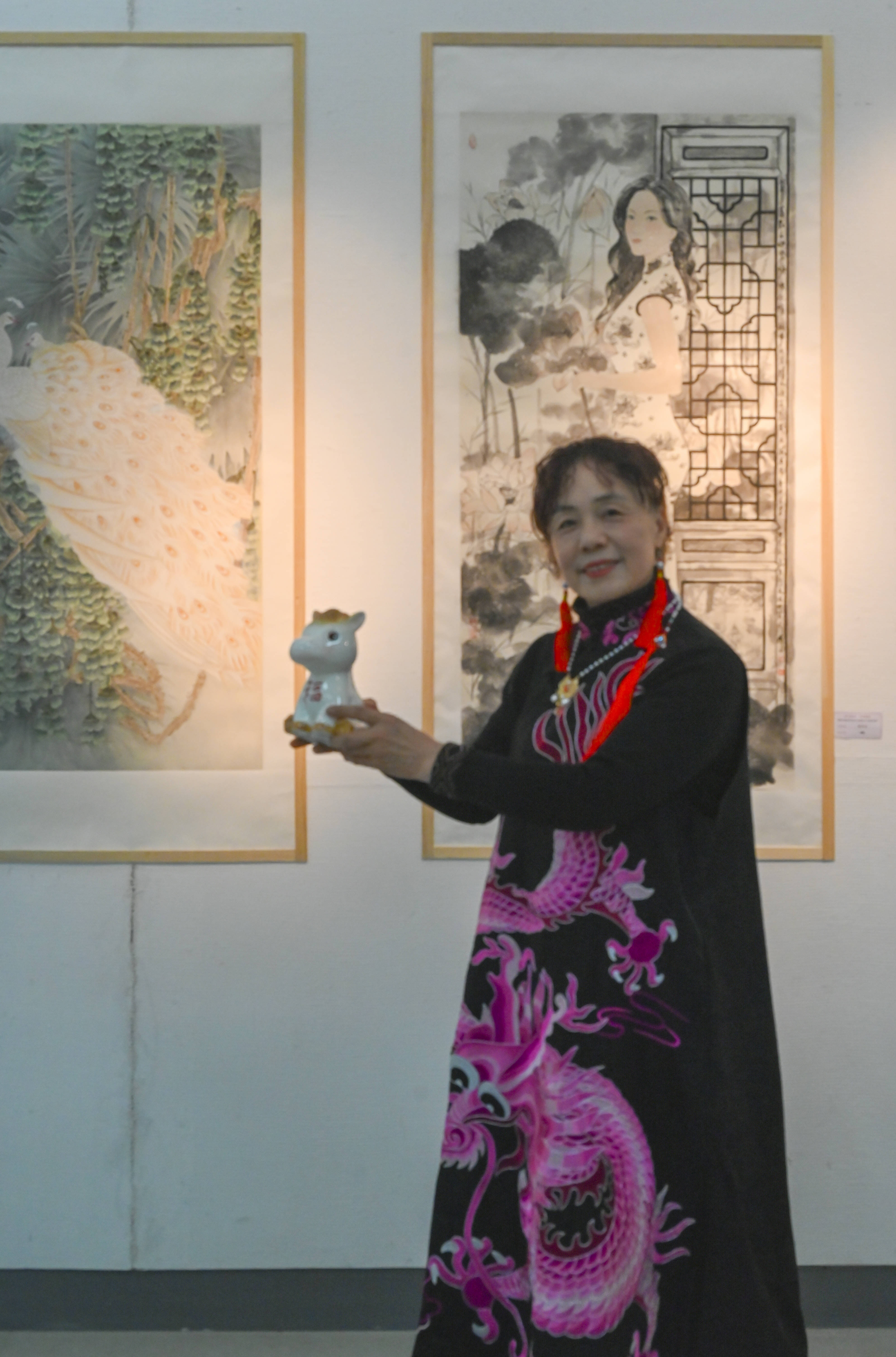 原創[文化揚州]歡天喜地迎馬年！當刺繡華服邂逅非遺與書畫